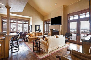 Vintage Mountain Townhome 21 by Casago